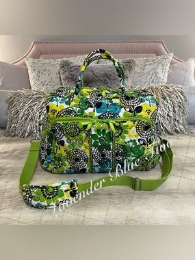 VERA BRADLEY Limes Up 2012 Weekender Trolly Bag Lightweight Yellow Green Floral